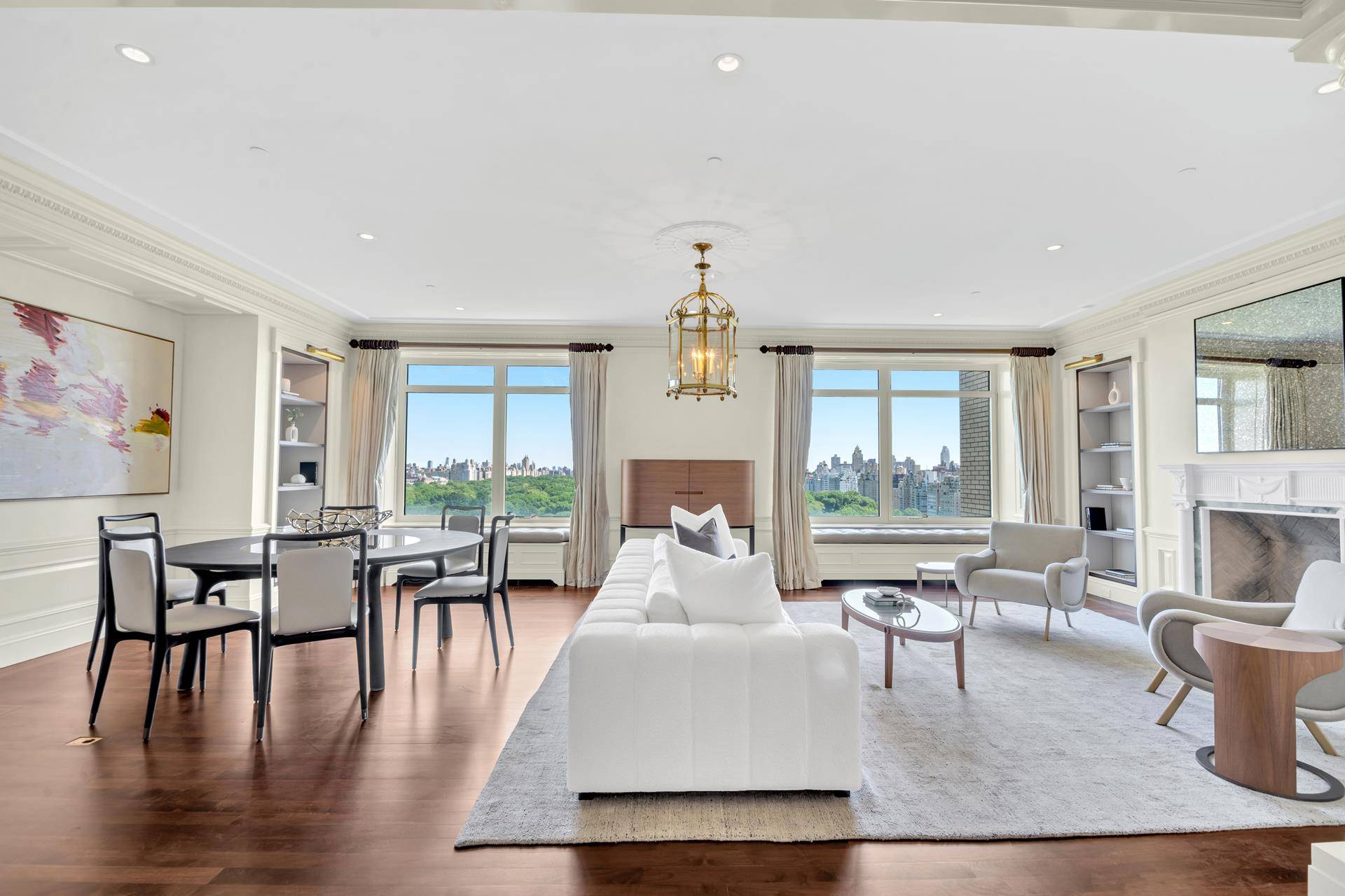 Welcome to the epitome of luxury living in the heart of New York City.