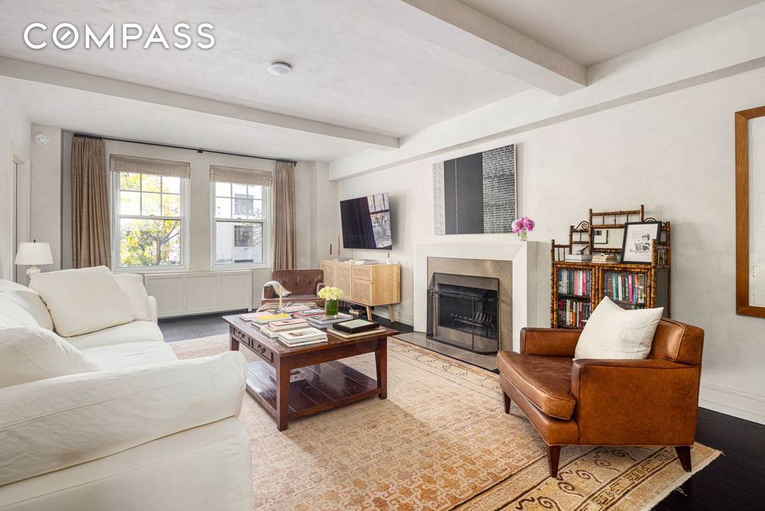 Welcome to 2E at 45 Christopher Street, a 2 bedroom, 2 bath condominium with terrace, wood burning fireplace and split AC system in West Village s most distinguished Bing amp ...