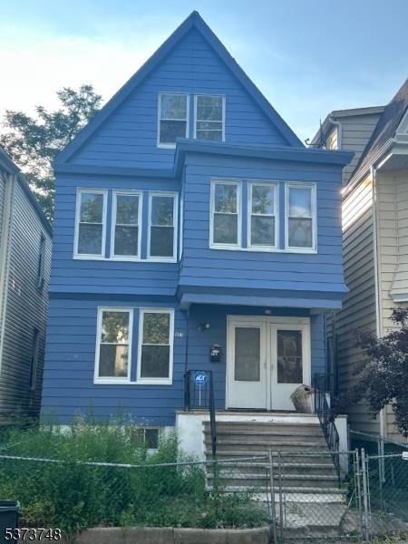 Attention savy investors and first time home buyers.
