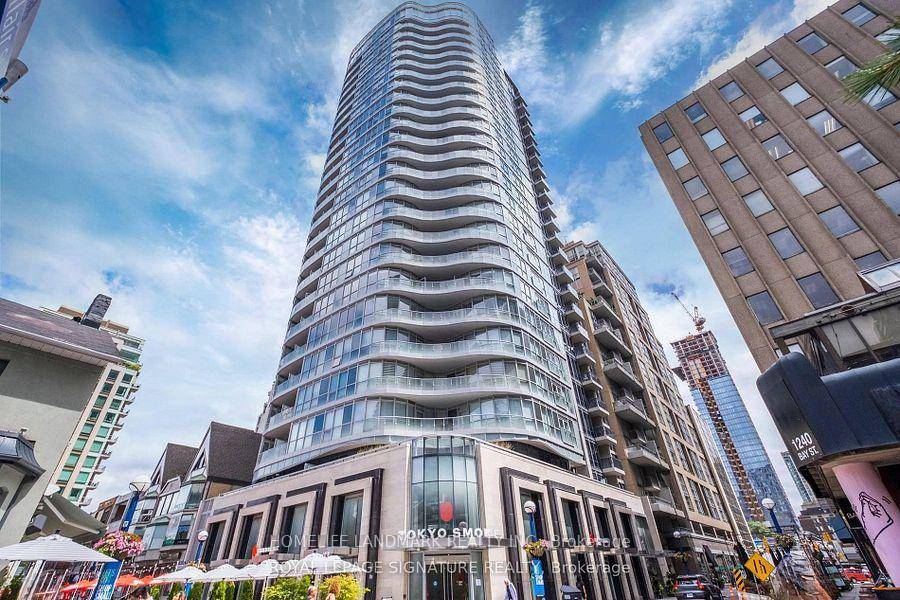 Welcome to luxury living at 88 Cumberland, nestled in the prestigious Yorkville neighborhood.
