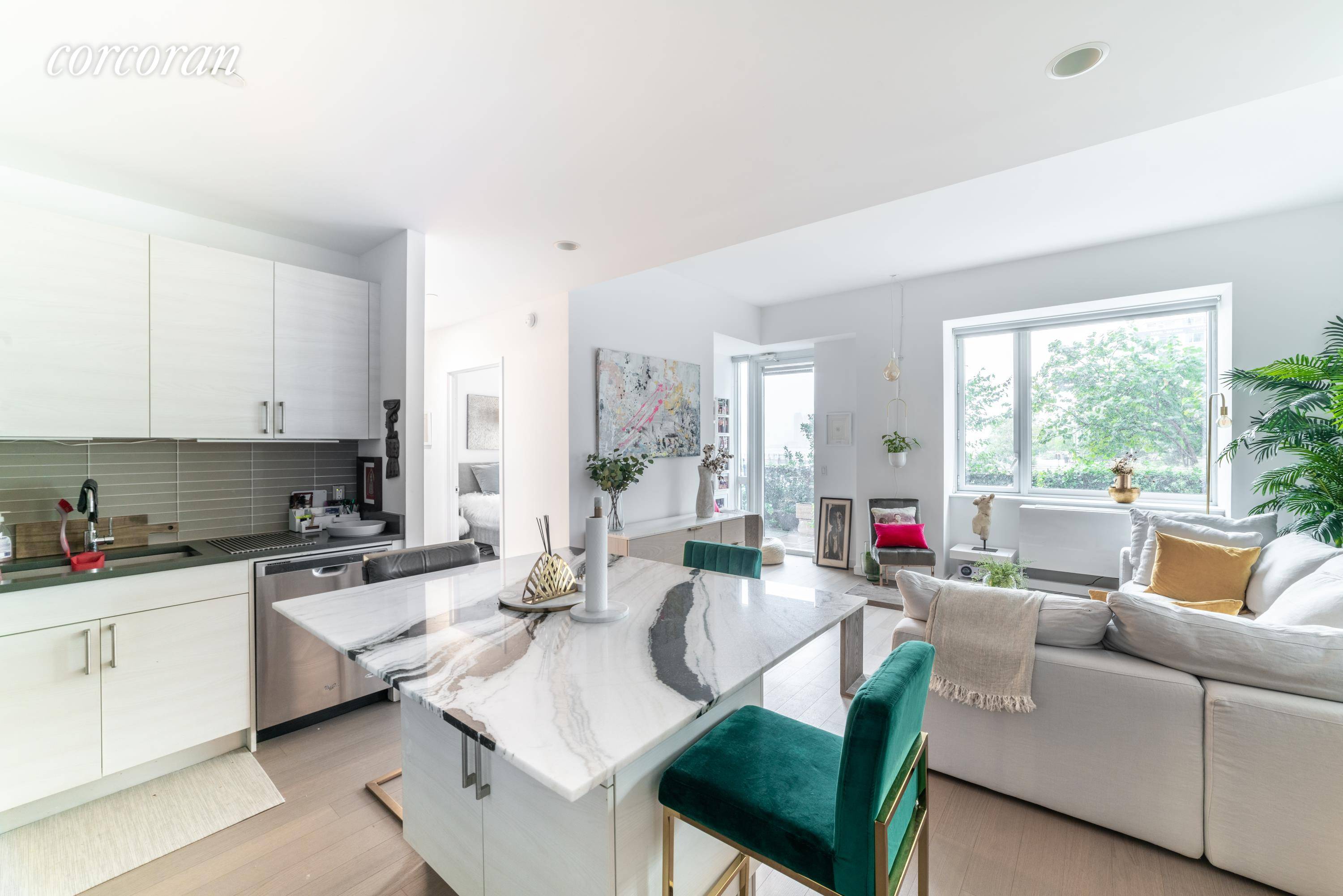 Furnished sublet with terrace amp ; washer dryer Three month sublease May 1 to July 31, 2021 Amazing opportunity at 1N4th !
