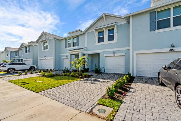 Step inside the versatile Pompano layout, where an open concept design makes everyday living a breeze.