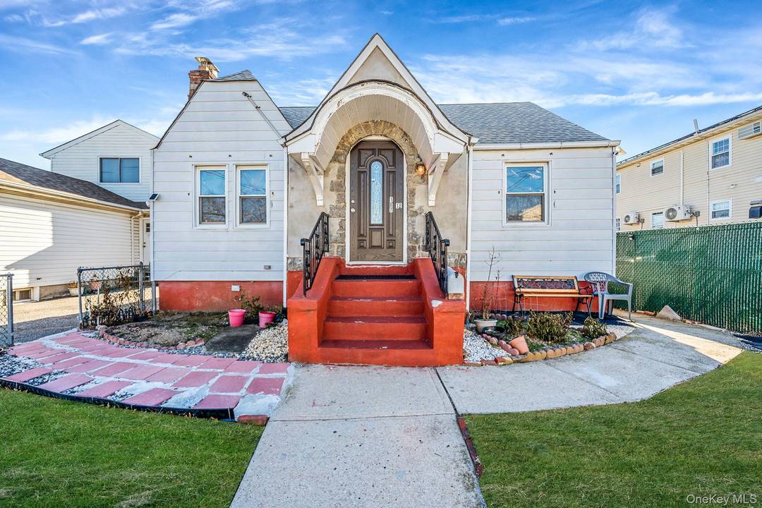 Look no further ! This well maintained home offers the perfect blend of space, flexibility, and recent upgrades.