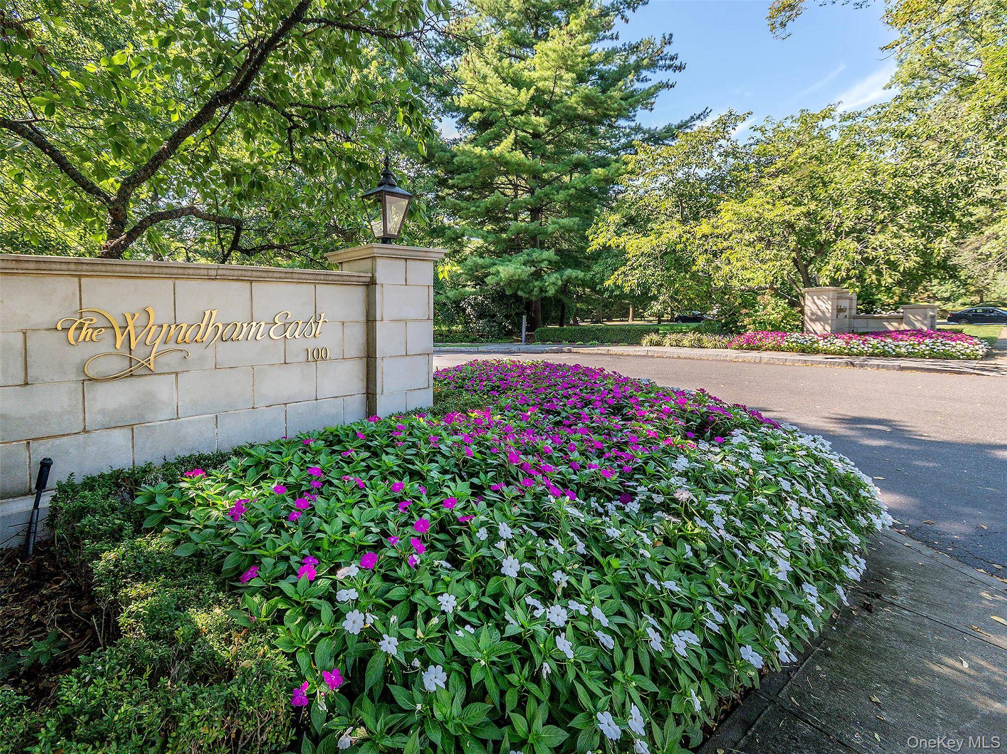 Welcome to the highly sought after Wyndham East in Garden City.