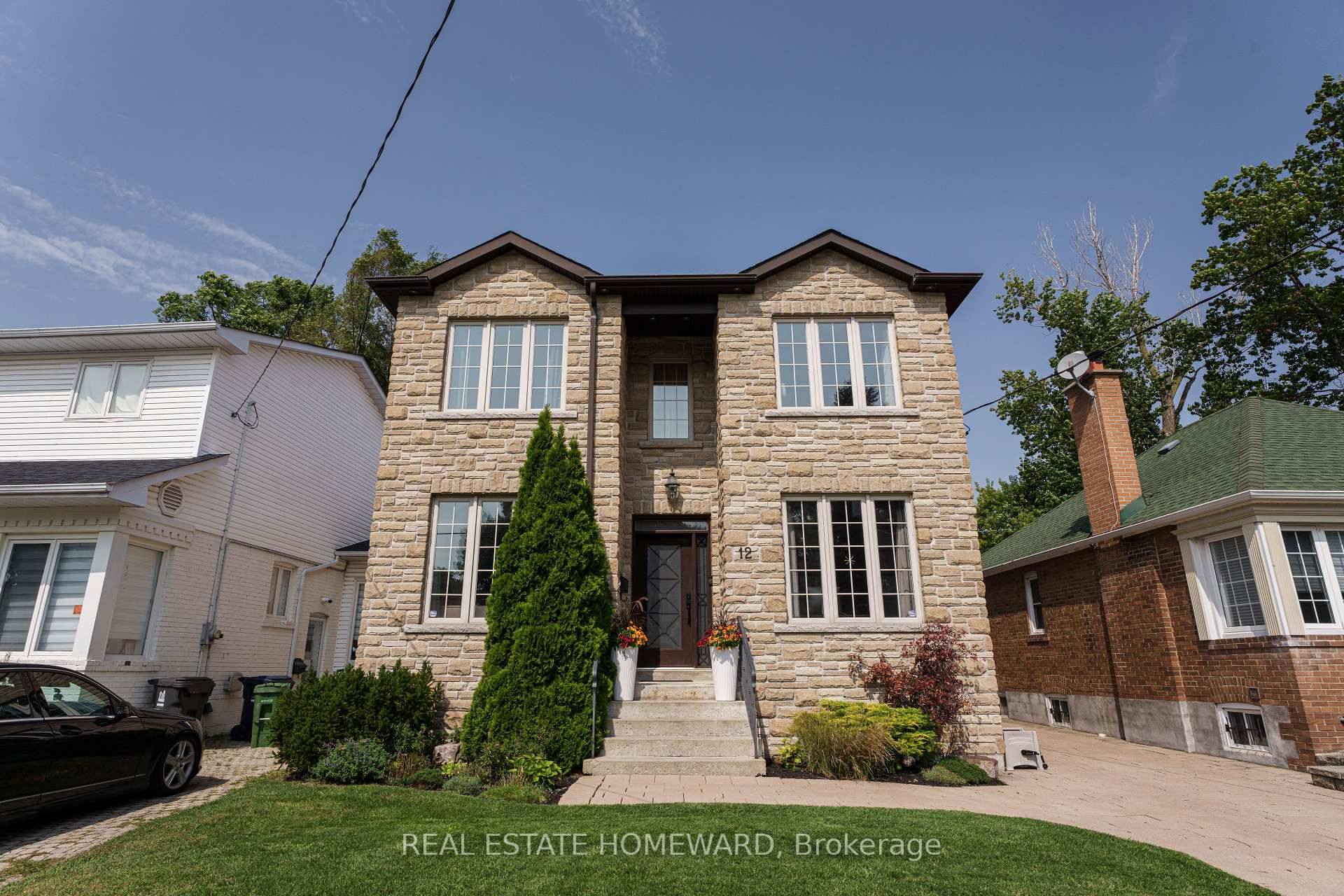 Experience refined living at 12 Anndale Rd, a distinguished residence in the coveted Courcelette School district and fabulous Fallingbrook location.