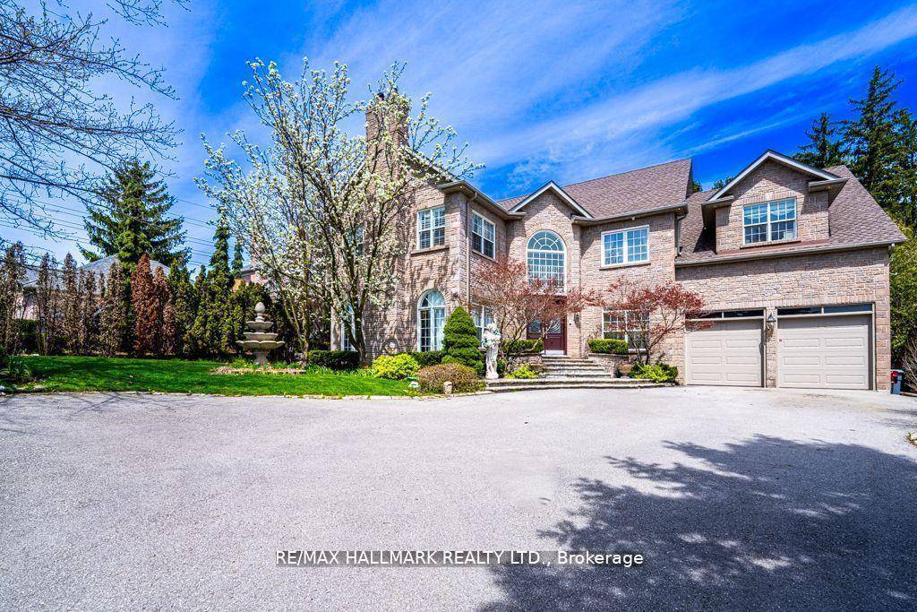 Welcome to 384 Kennedy Street West !