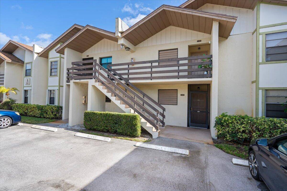SELLER PAID OFF 28K ASSESSMENT FOR NEW ROOF NEW ; PATIO LOWERING YOUR HOA FEE TO 319 MONTH.