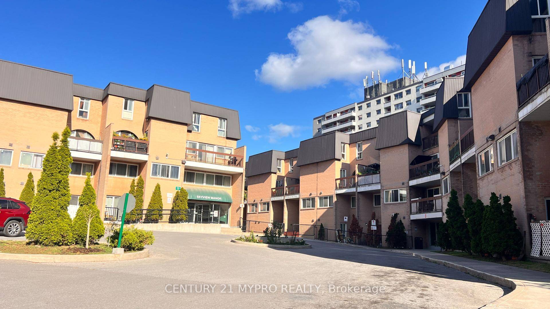 Stunning Renovated amp ; Move In Ready 3 1 Bedroom 2 full Bathroom 1 Parking Stacked Townhouse in Prime Location Walking Distance To University Of Toronto, Centennial College !