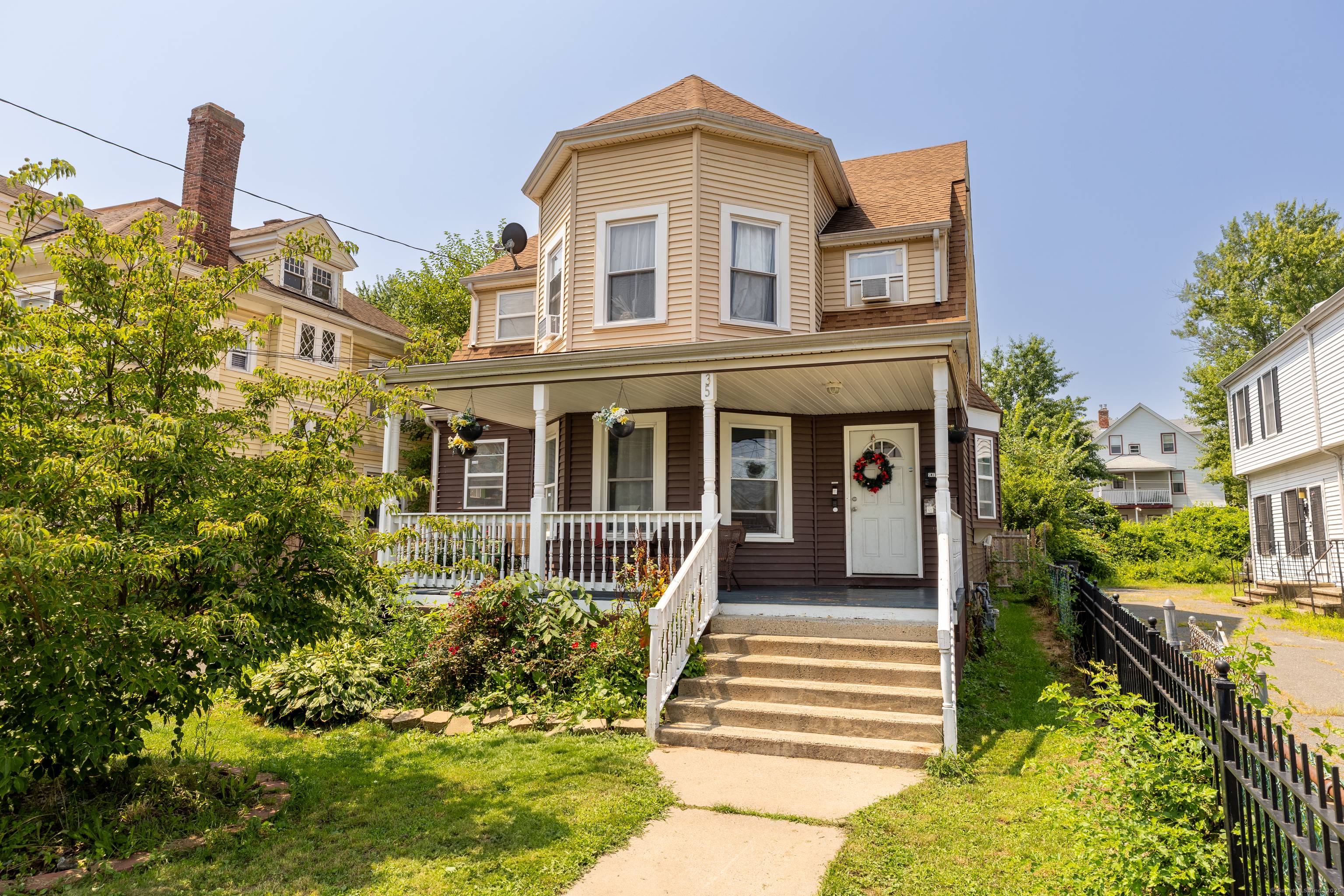 Hartford's finest ! This amazing 2 family is the perfect property for investors or owner occupants !