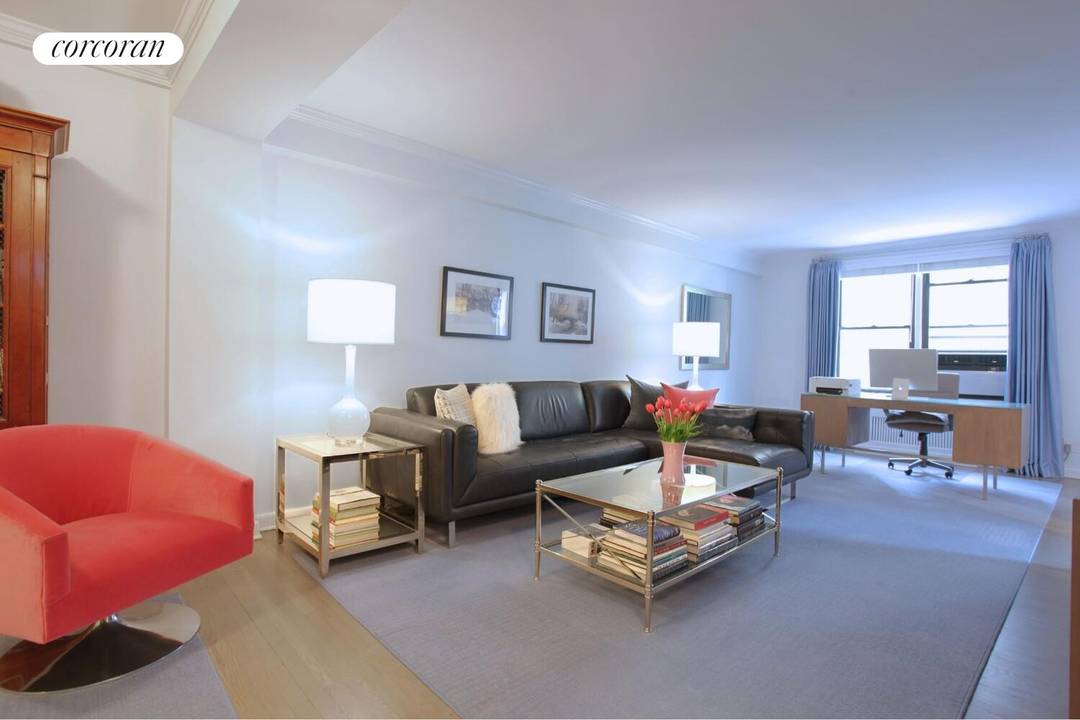 Welcome to The Lafayette at 30 East 9th Street, Apartment 4M, a distinguished residence in New York's Greenwich Village Gold Coast.