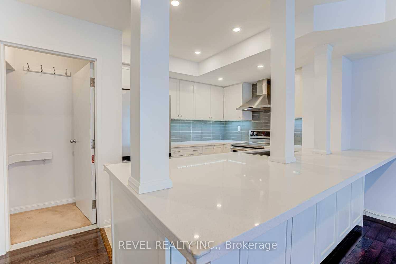 Looking for space, light, and location ?