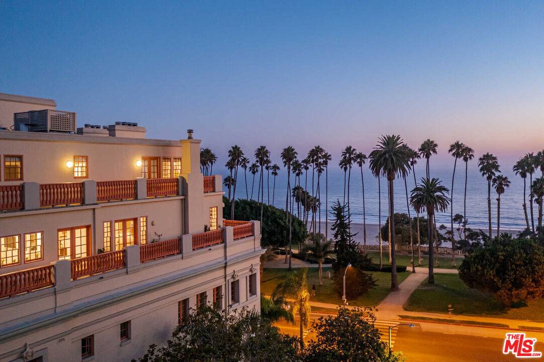 603   Ocean Ave LA