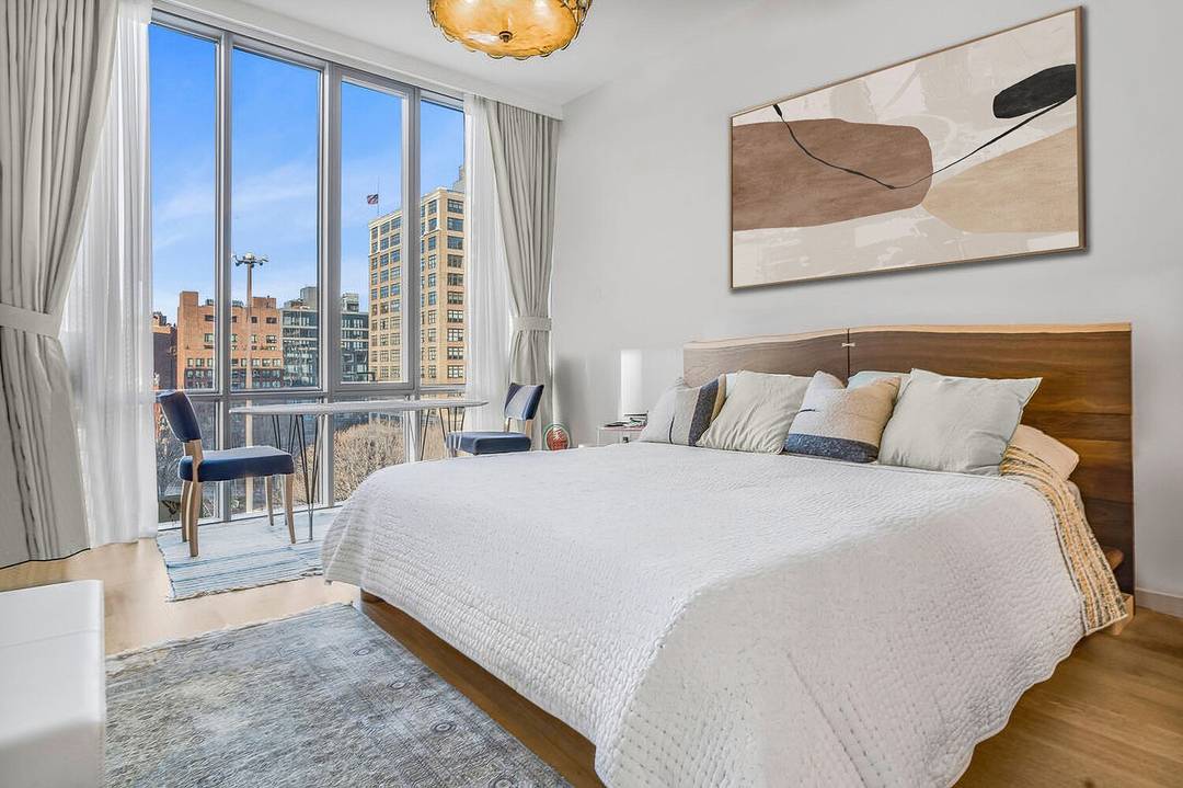 Welcome home to 565 Broome St, Soho discover unparalleled luxury and design, a creation of renowned architect Renzo Piano Building Workshop, the Paris interior design firm RDAI, and esteemed developers ...