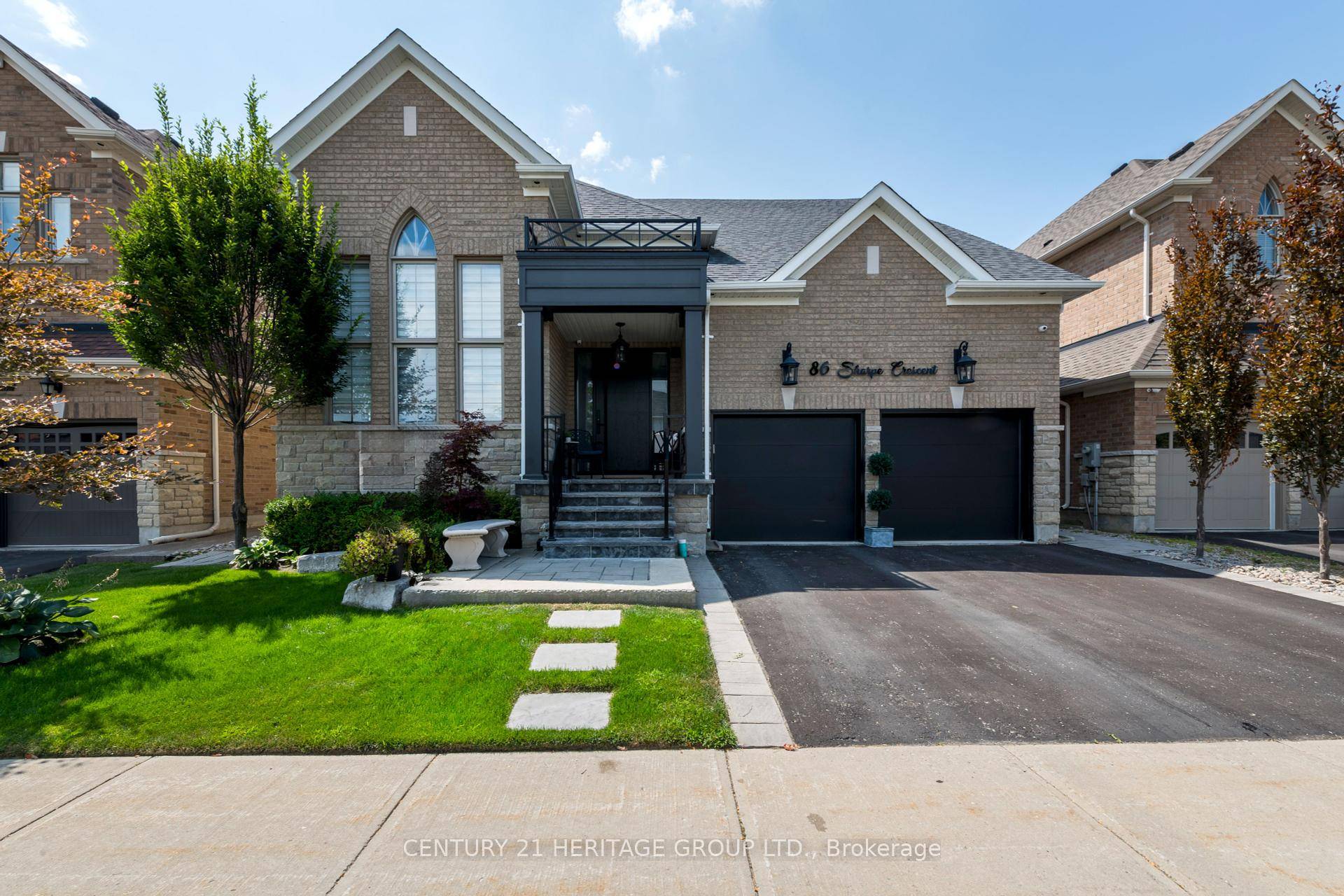 A stunning bungaloft like this one comes to the market from time to time ONLY.