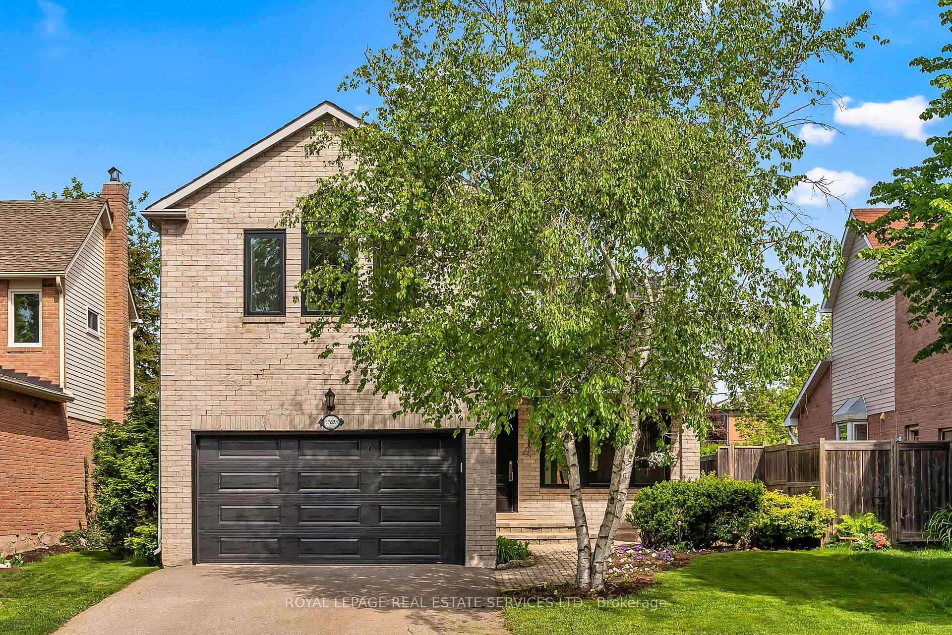Rare Glen Abbey Opportunity !