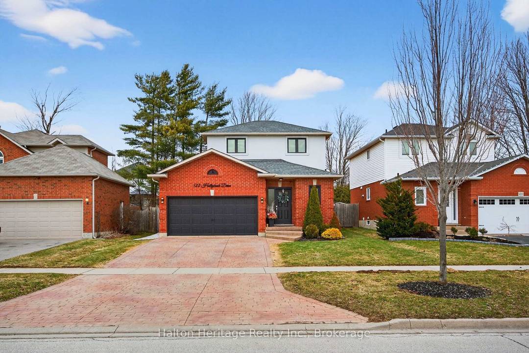 Welcome to this elegant two story family ready home nestled in Waterdown.