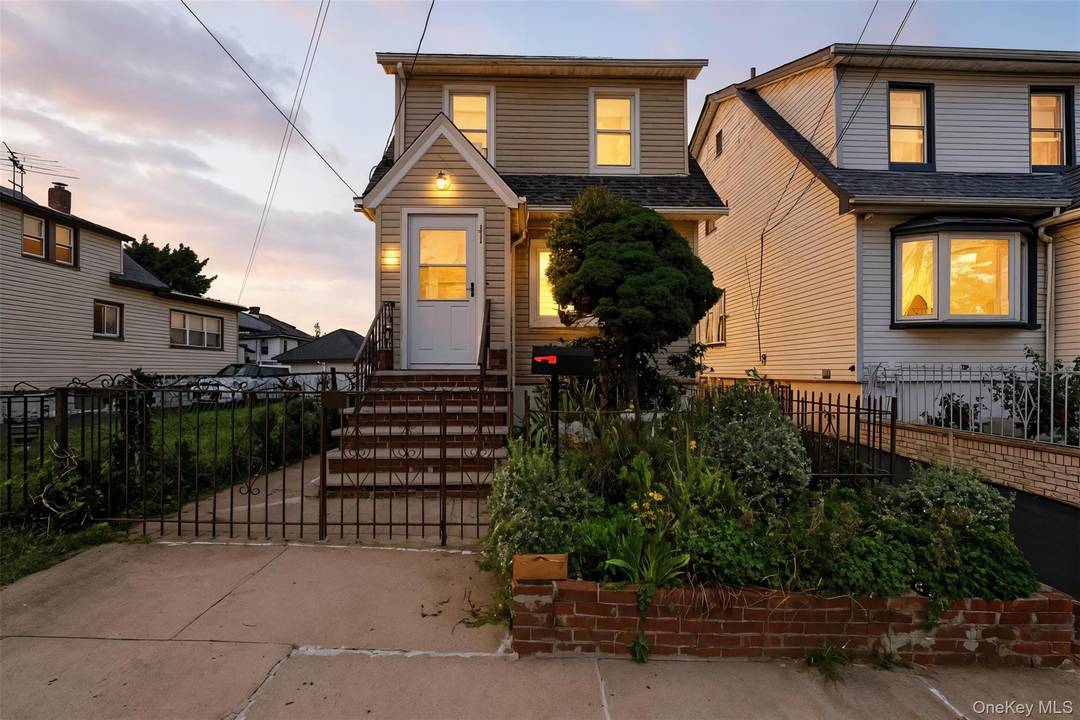Welcome to this well maintained detached single family in Baychester, proudly cared for by the same family for four decades.