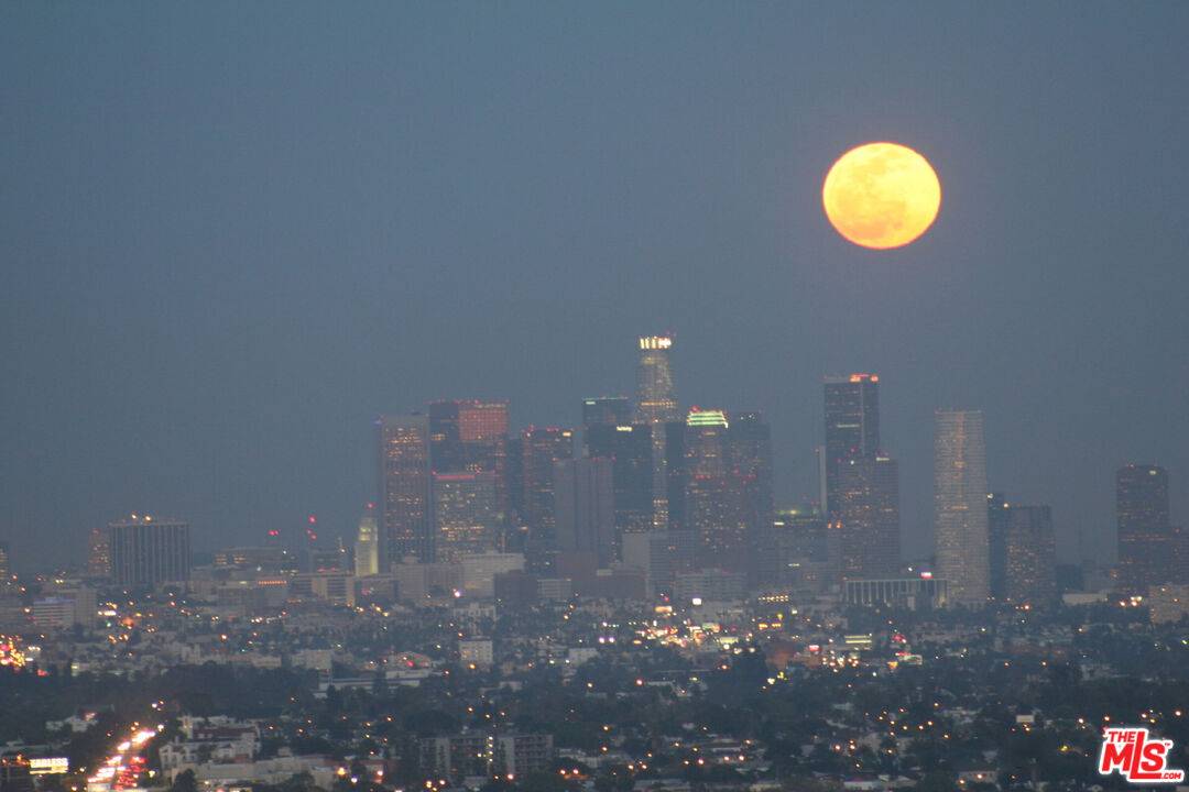 2170   Century Park East 2BR Beverlywood La