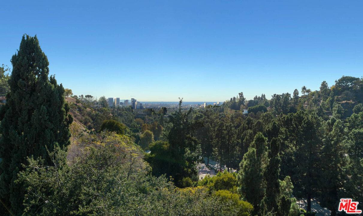 1579  LINDACREST DR Beverly Hills Post Office | B.H.P.O. La