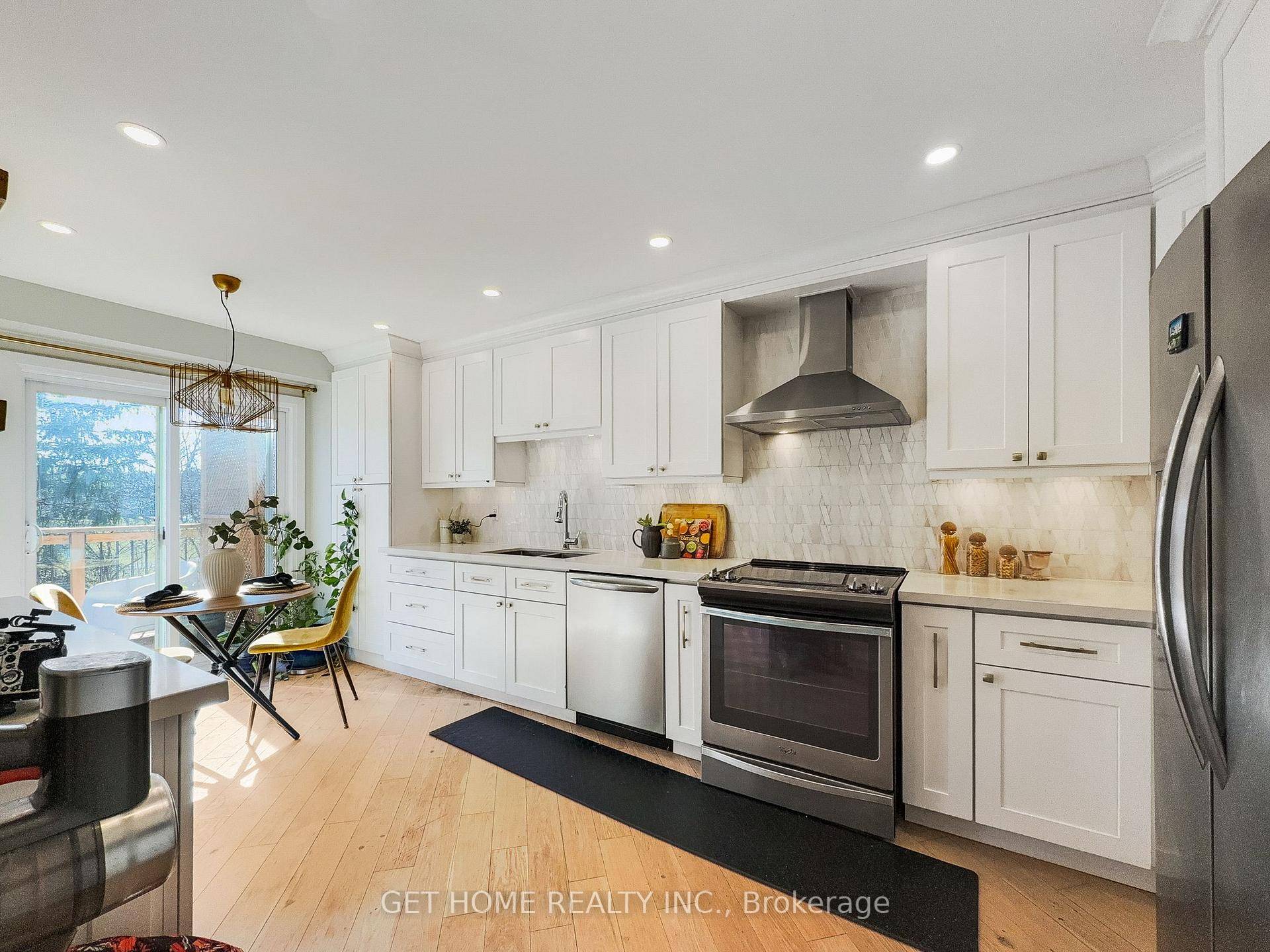 3 1 Bed 4 Bath. A Rare Investment Opportunity Basement Rental Potential of 1, 900 Month !
