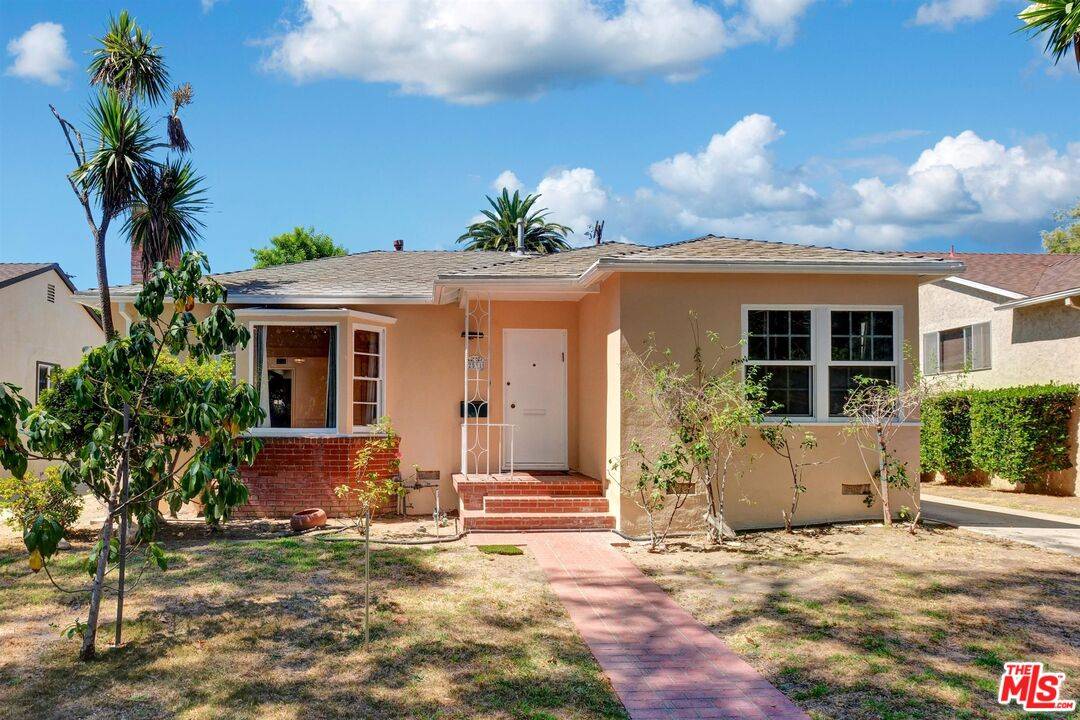 2511   Castle Heights Ave 3BR La