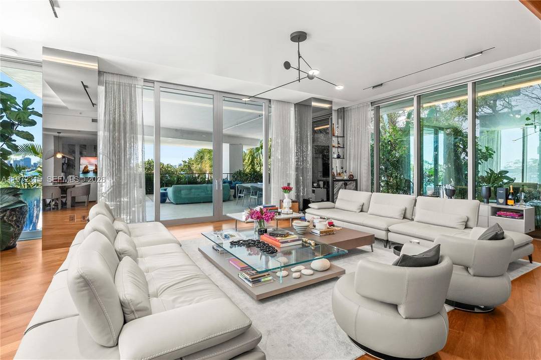 This 3Be 3. 5Ba condo offers 3, 107 SF of interior amp ; an expansive 800 SF terrace.