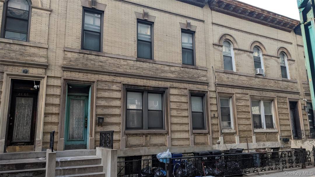 2 Family located in Long Island City.