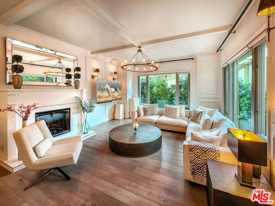 10727   Wilshire Blvd 2BR Westwood La