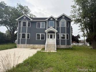 BRAND NEW CONSTRUCTION ! MODERN AND TRADITIONAL COLONIAL HOME LOADED WITH UPGRADES !