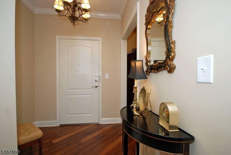 EXTRA SPECIAL best describes this IRIS II with over 85k in expertly designed finishes !