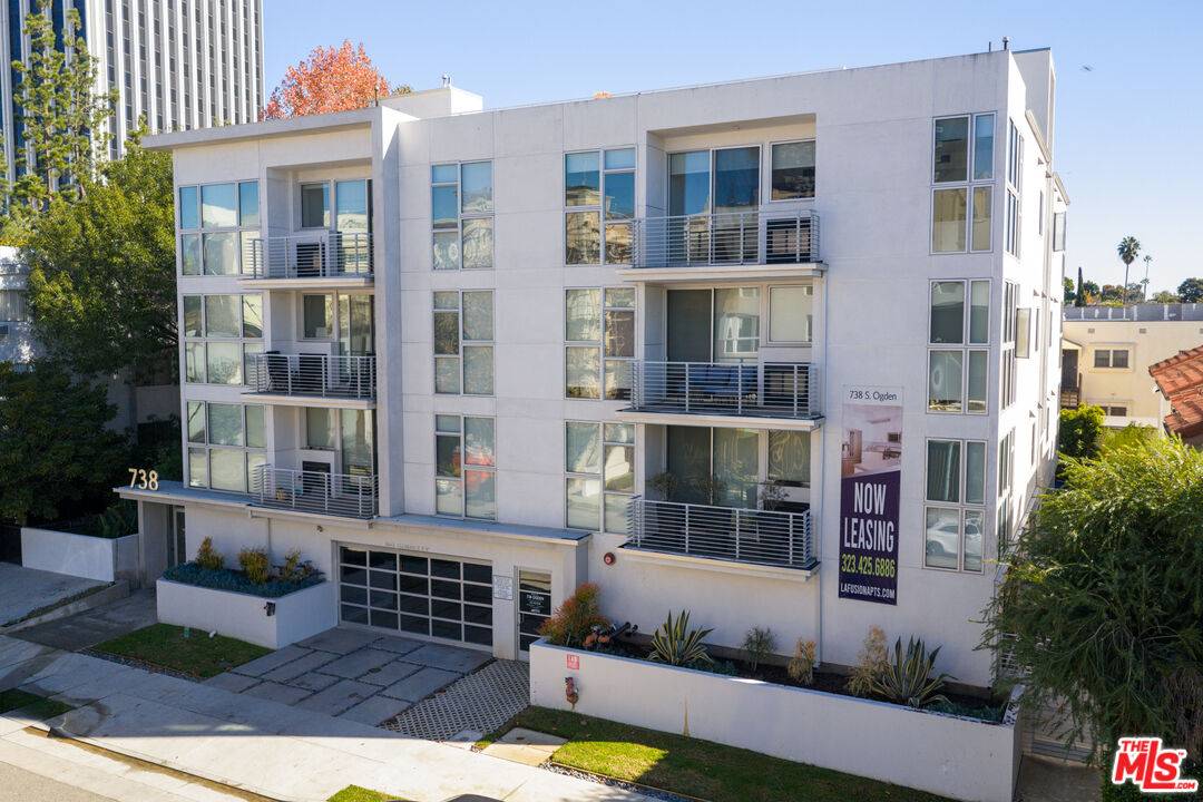 738 S Ogden Dr 24BR Hancock Park La