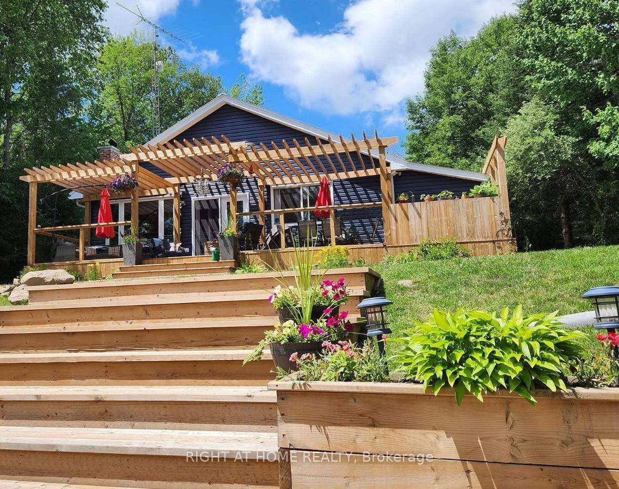 Fabulous Four Season Property on the Burnt River in the Kawarthas !