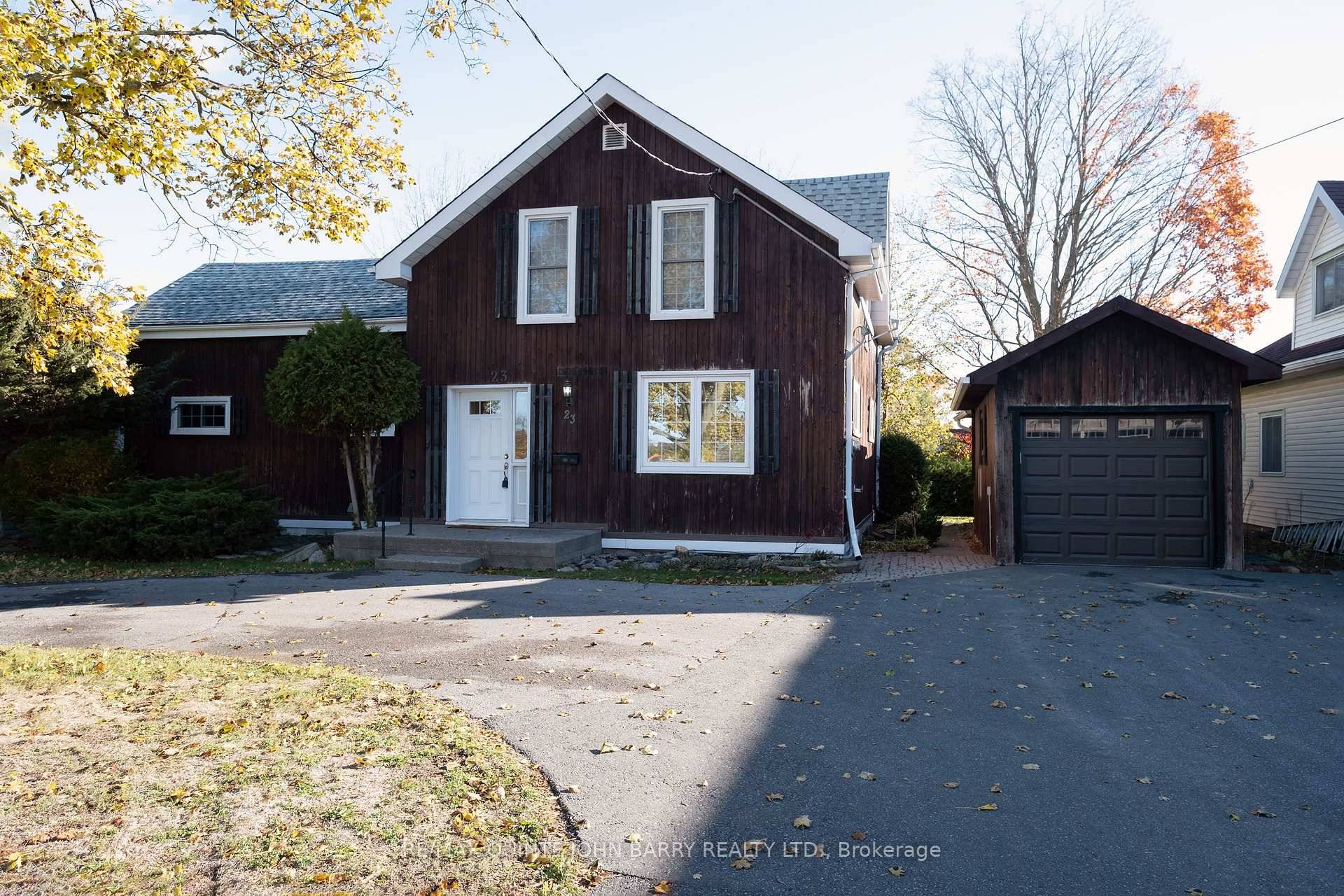 Welcome to this beautifully updated 2 storey home in the heart of Quinte West !