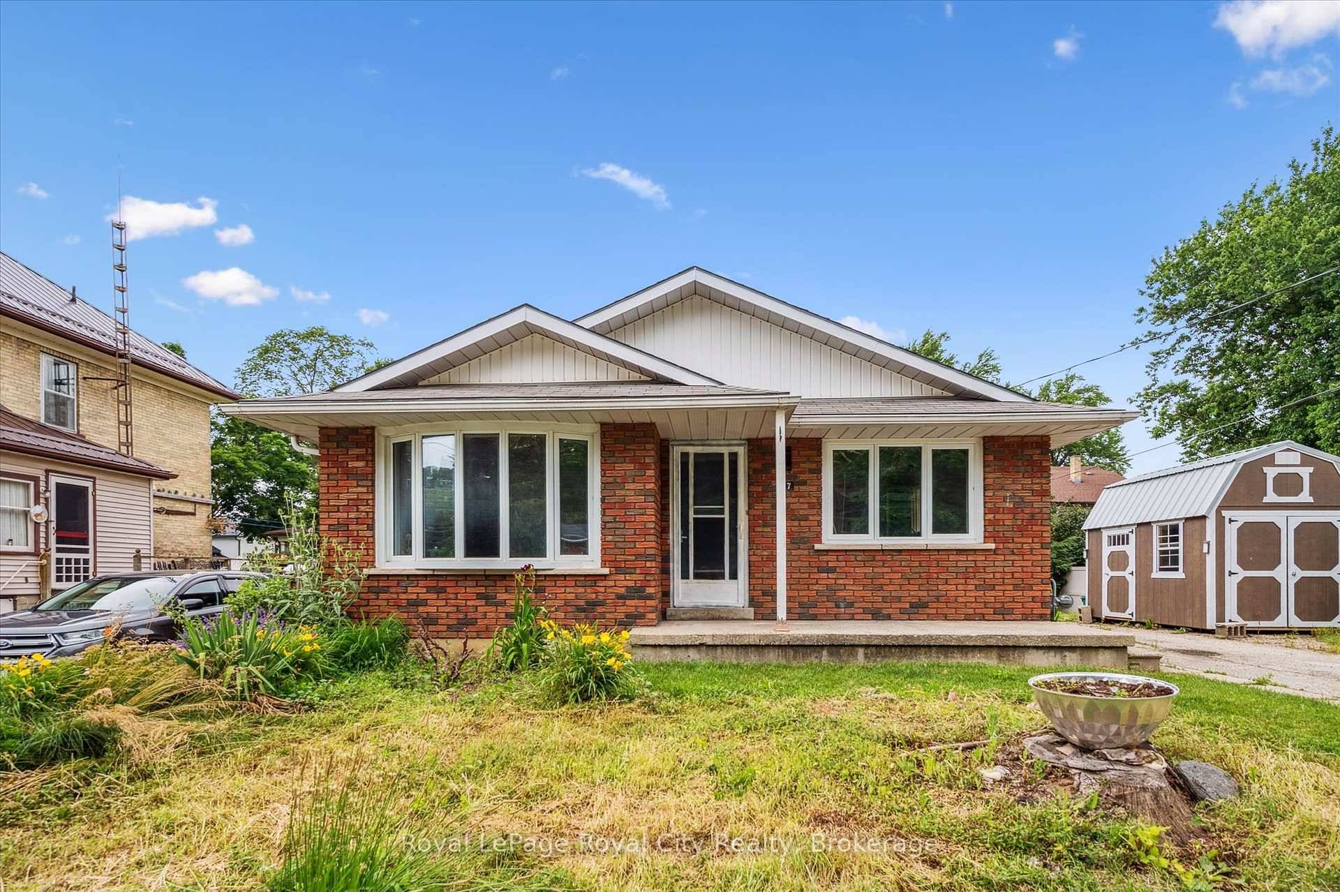 Affordable living ! Located in the friendly community of Harriston, this BUNGALOW with potential IN LAW SUITE is in a quiet area walking distance to downtown.