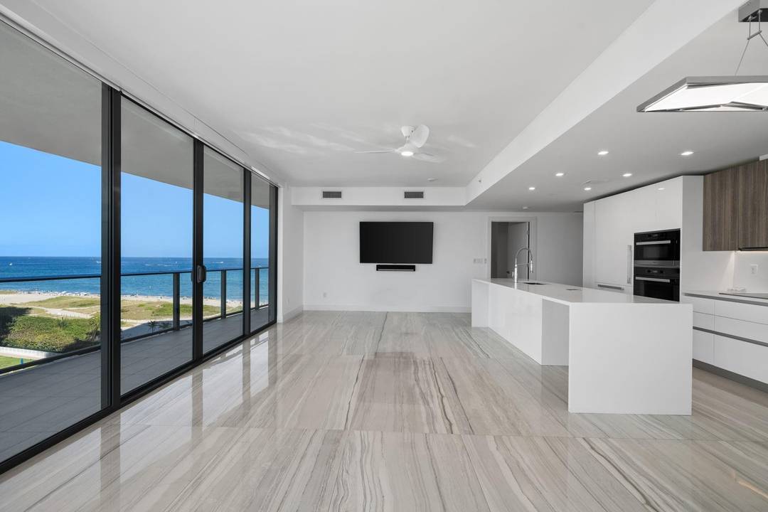 This 2 bedroom, 2. 5 bath corner residence offers stunning ocean views with breathtaking sunrises and sunsets.