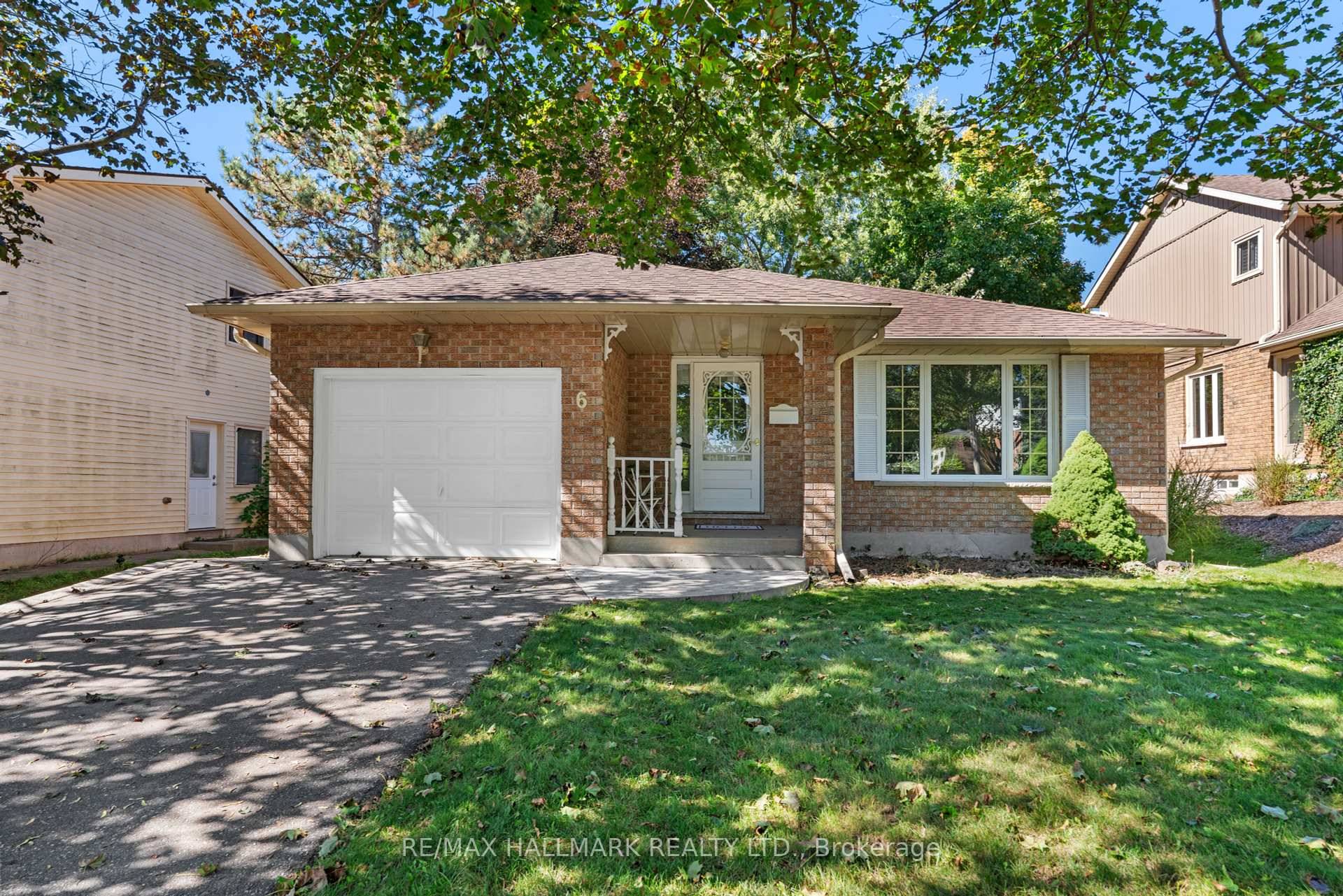 Welcome to this charming 2 1 bedroom, 2 1 bath bungalow in Guelphs highly desirable South End, where convenience meets comfort.