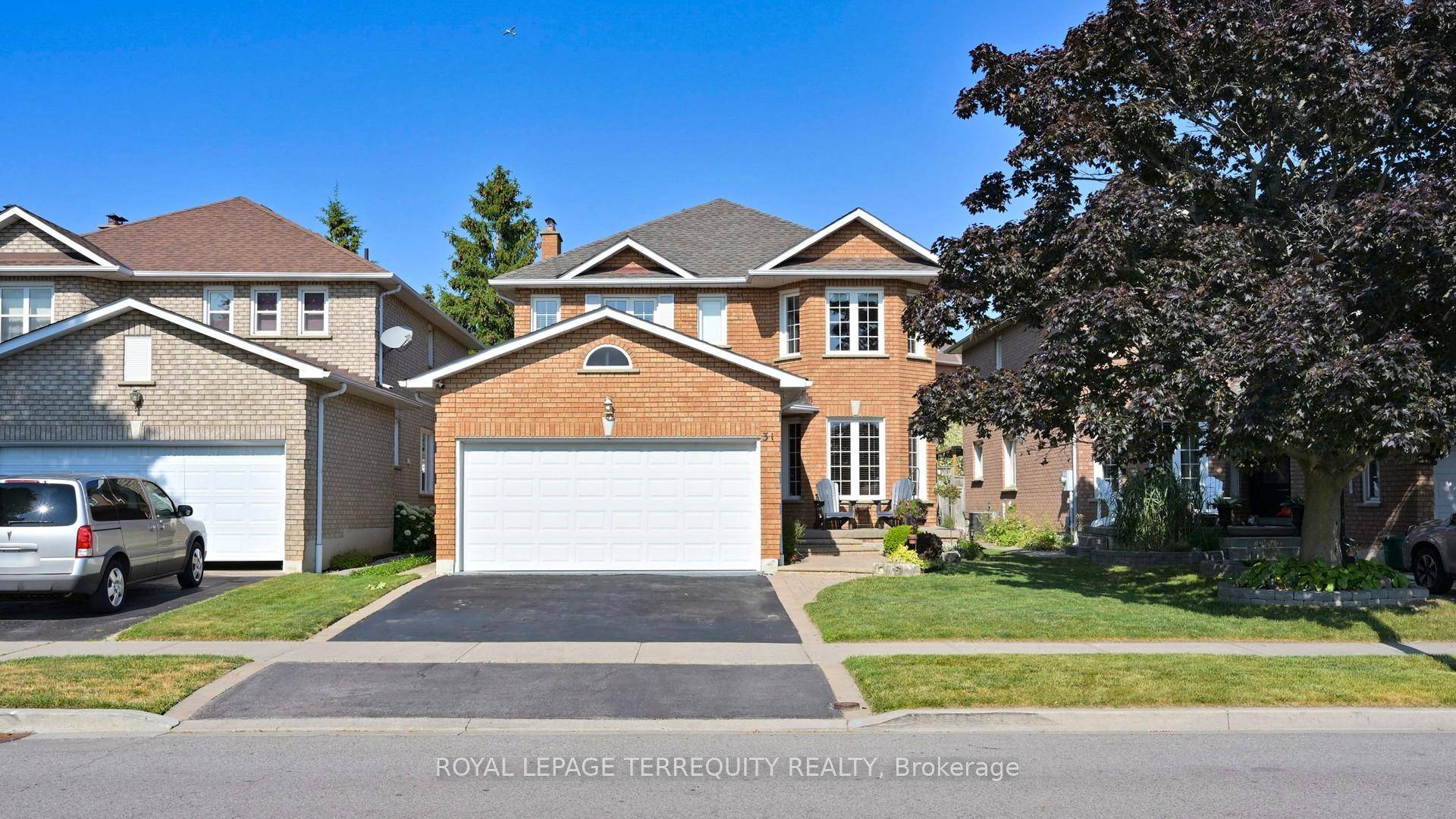 Welcome to 31 Waller St. This immaculate well cared for all brick home situated in one of Whitby's most family friendly desirable communities Rolling Acres.