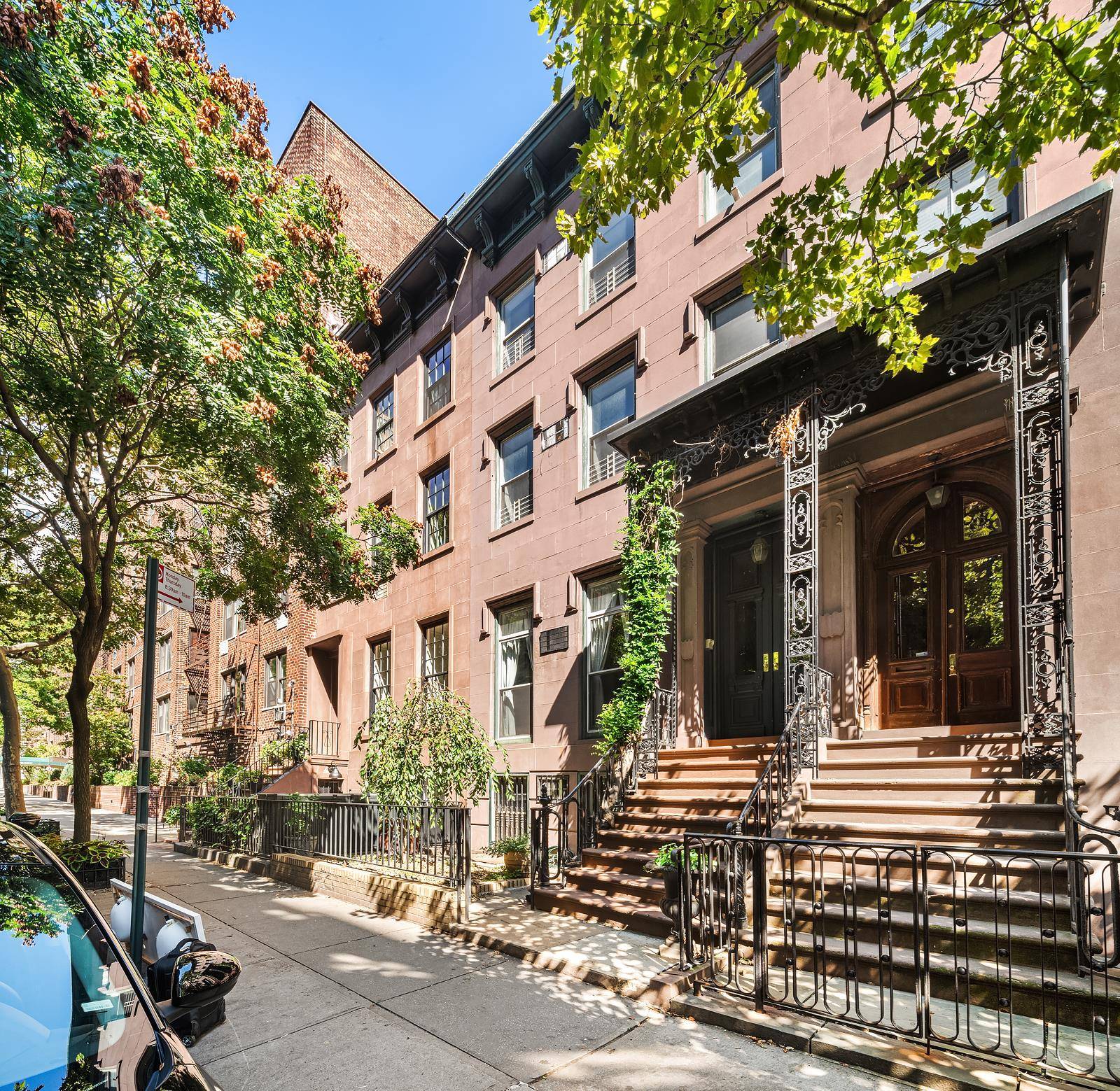 Modern Prewar Townhouse DuplexThis home fills the entire 2nd and 3rd Levels of this spectacularly tall and wide townhouse.