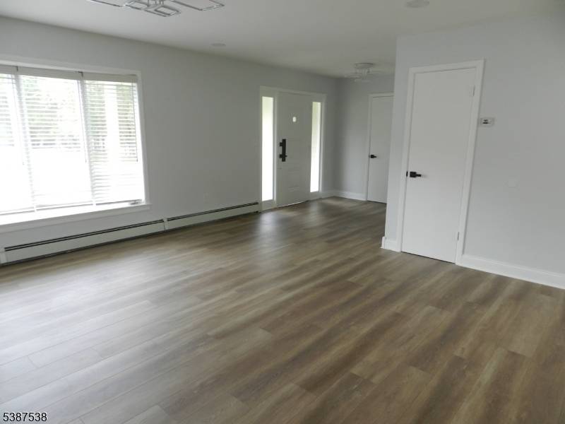 Welcome to 6 Crestwood Road a beautifully maintained 2 bedroom, 1.