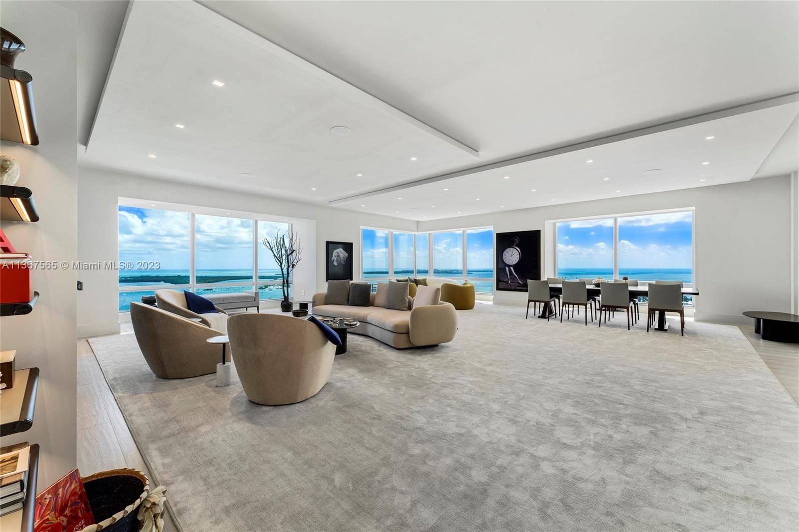 This spectacular newly renovated contemporary corner unit at the exclusive Four Seasons Miami offers 3BR 4 1BA 3, 913 SF of beautifully proportioned interiors w amazing unobstructed views far as ...