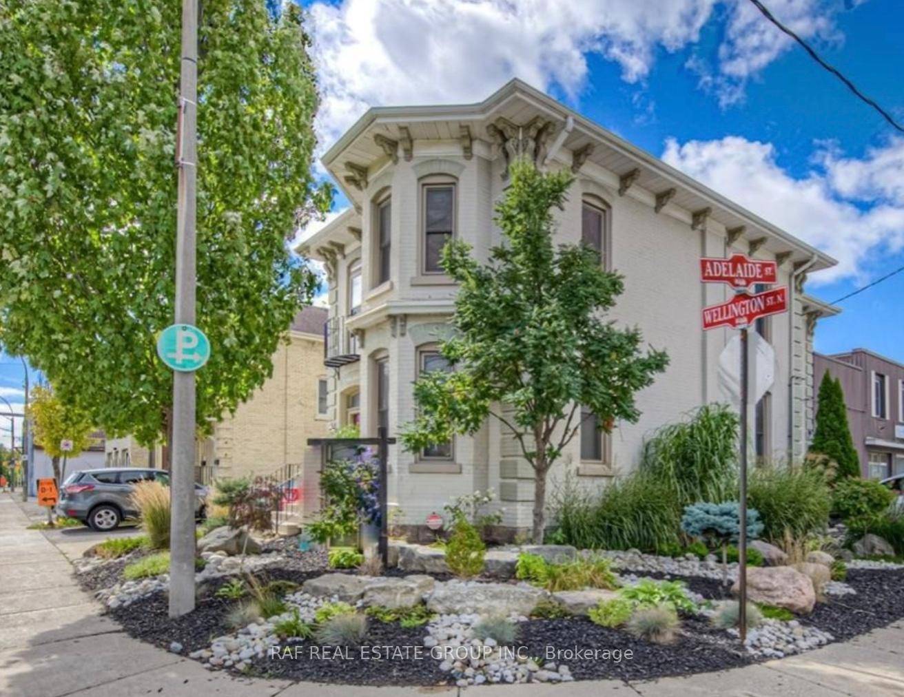 Stunning Commercial Space for Lease 21 Wellington Street, Woodstock.