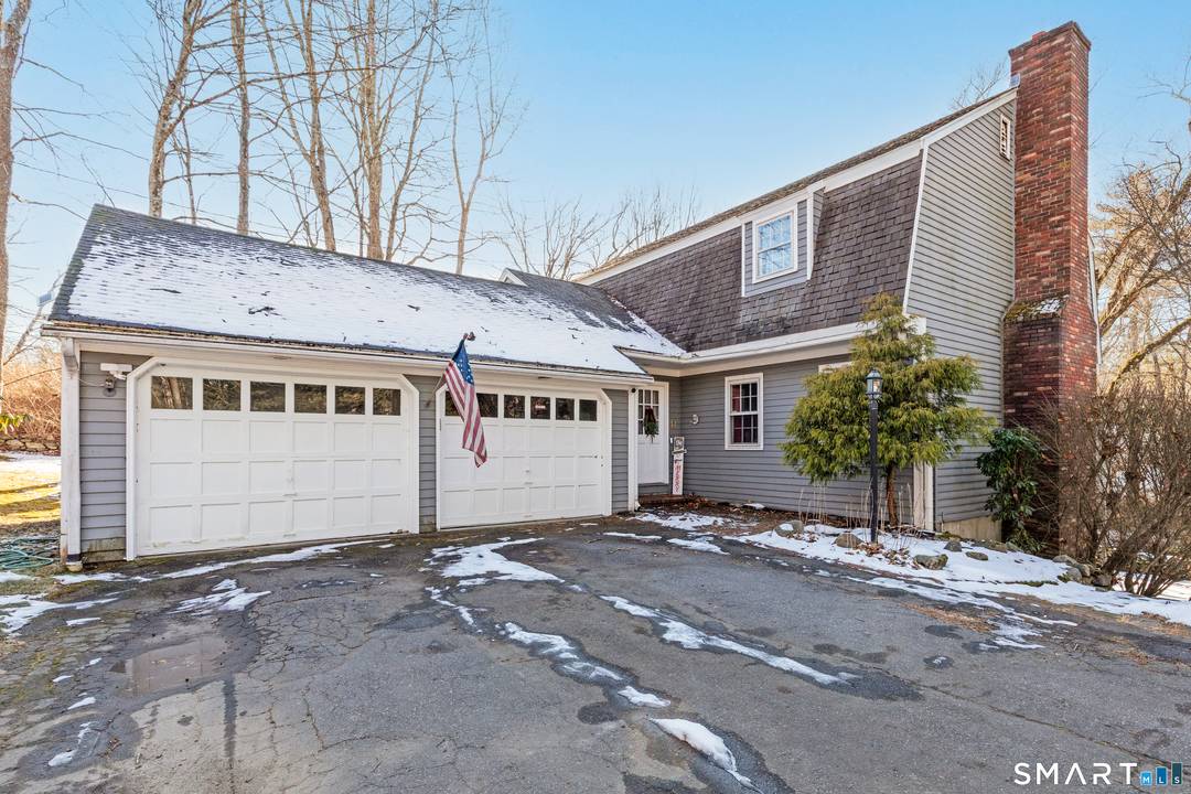 Located in desirable Middlebury, Connecticut, this spacious 3 bedroom home offers 3 full and 1 half baths, including a primary bedroom with its own private bath.