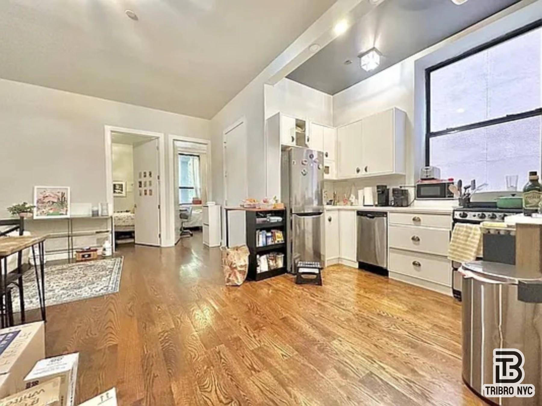 Super prime Clinton Hill locationWalk to Pratt and Fort Greene Park !