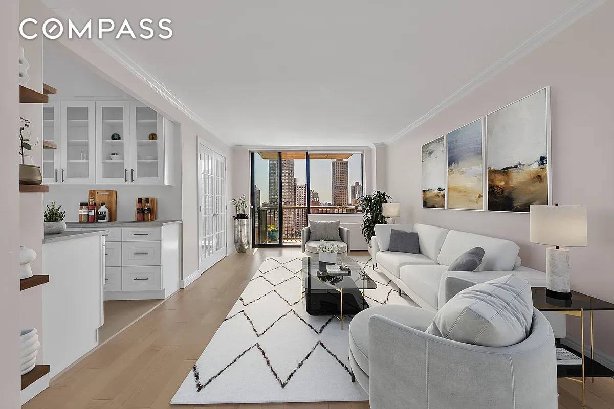 Welcome to luxury living at its finest in the heart of Manhattan !