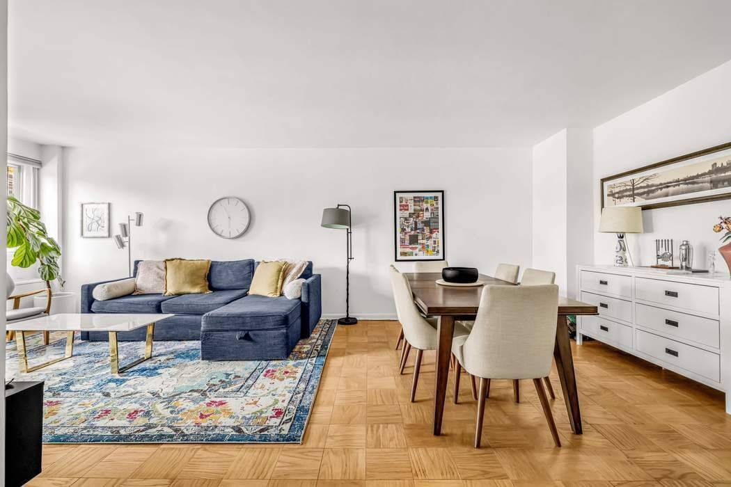 Located on the edge of Sutton Place and Midtown East, this south facing penthouse is a hidden gem offering sweeping city and southern views from a private terrace that spans ...