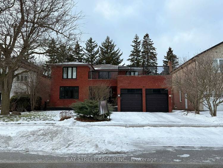 Rare opportunity to own a spacious family home on a premium 60 x 140 ft lot in prestigious North Richvale.