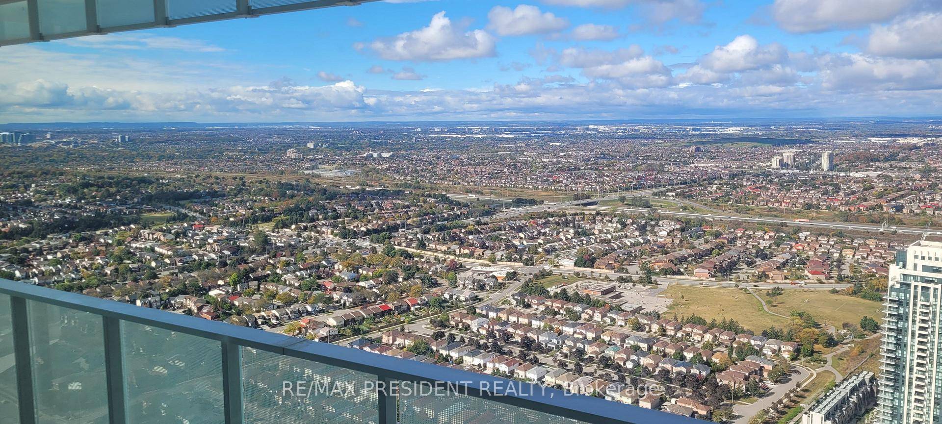 ust in the heart of the Mississauga, Brand new 2 bed Den and 2 bathroom unit in the highly anticipated M City 2.