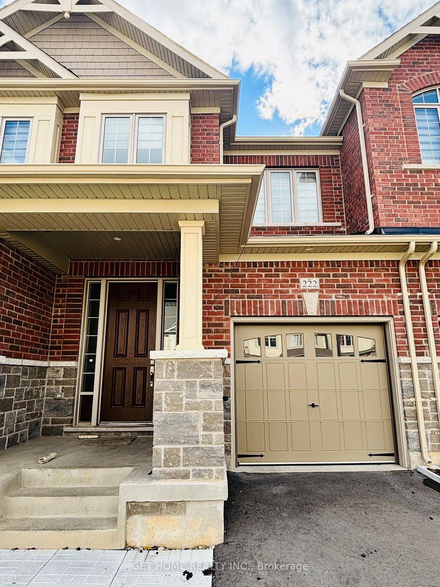 Brand new townhome walkable to schools, RBJ Park