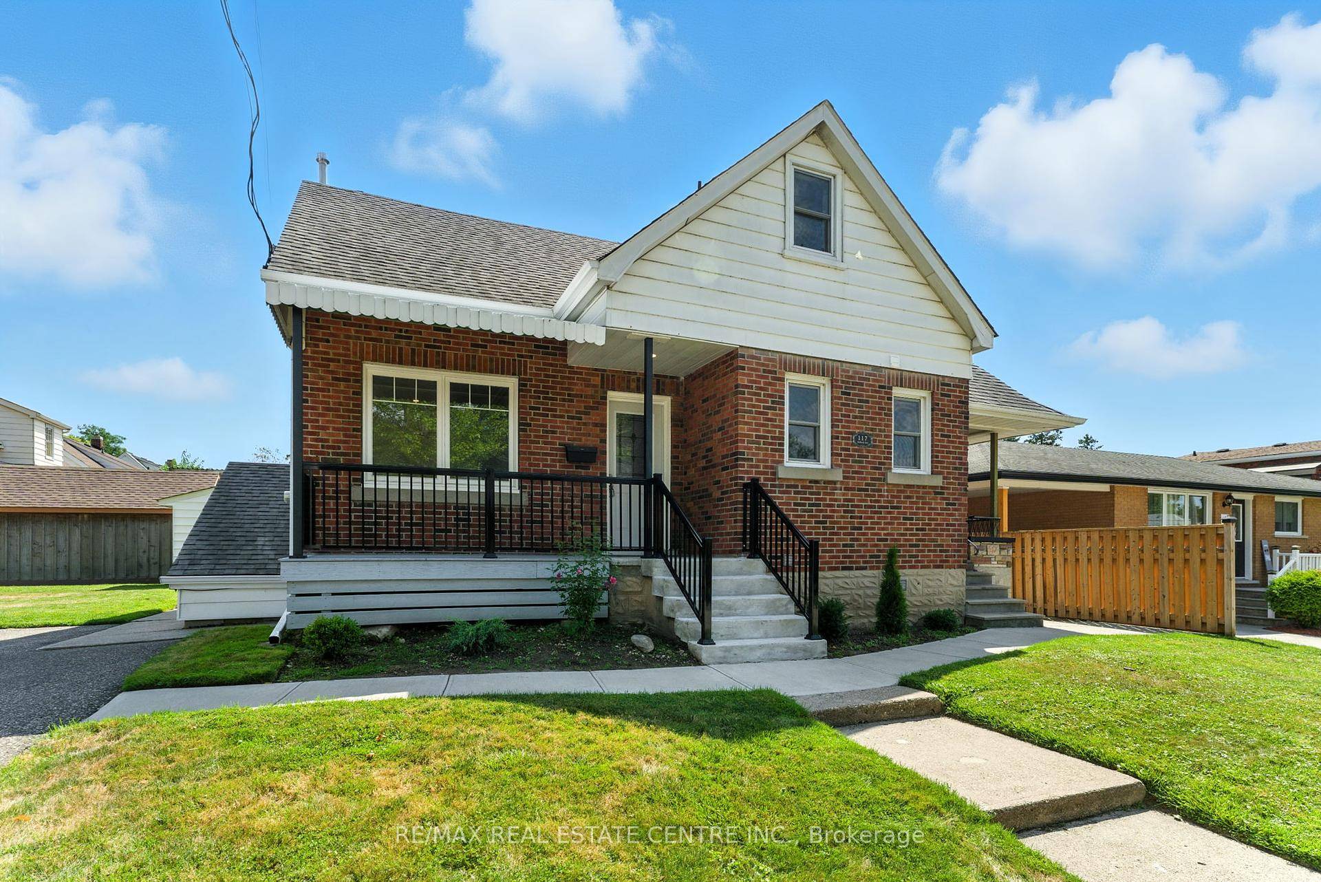 Welcome to 117 Pollock Avenue in West Galt, Cambridge a spacious duplex designed to give families room to grow while offering flexibility for multi generational living.
