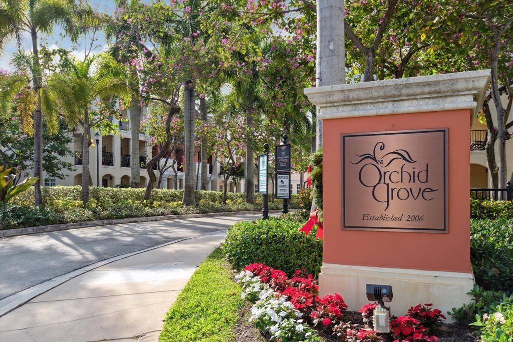 Step into comfort and coastal charm in this beautiful 3 bedroom, 2.